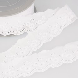 Broderie anglaise 45mm