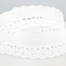 Broderie anglaise 30 mm - blanc