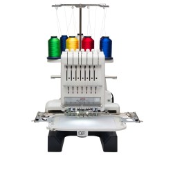 Machine brodeuse Elna eXpressive 970 : vue de face